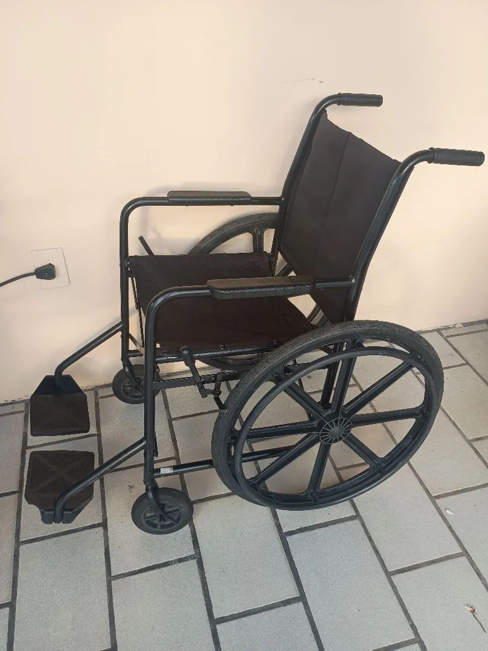 Cadeira de rodas - Foto 3