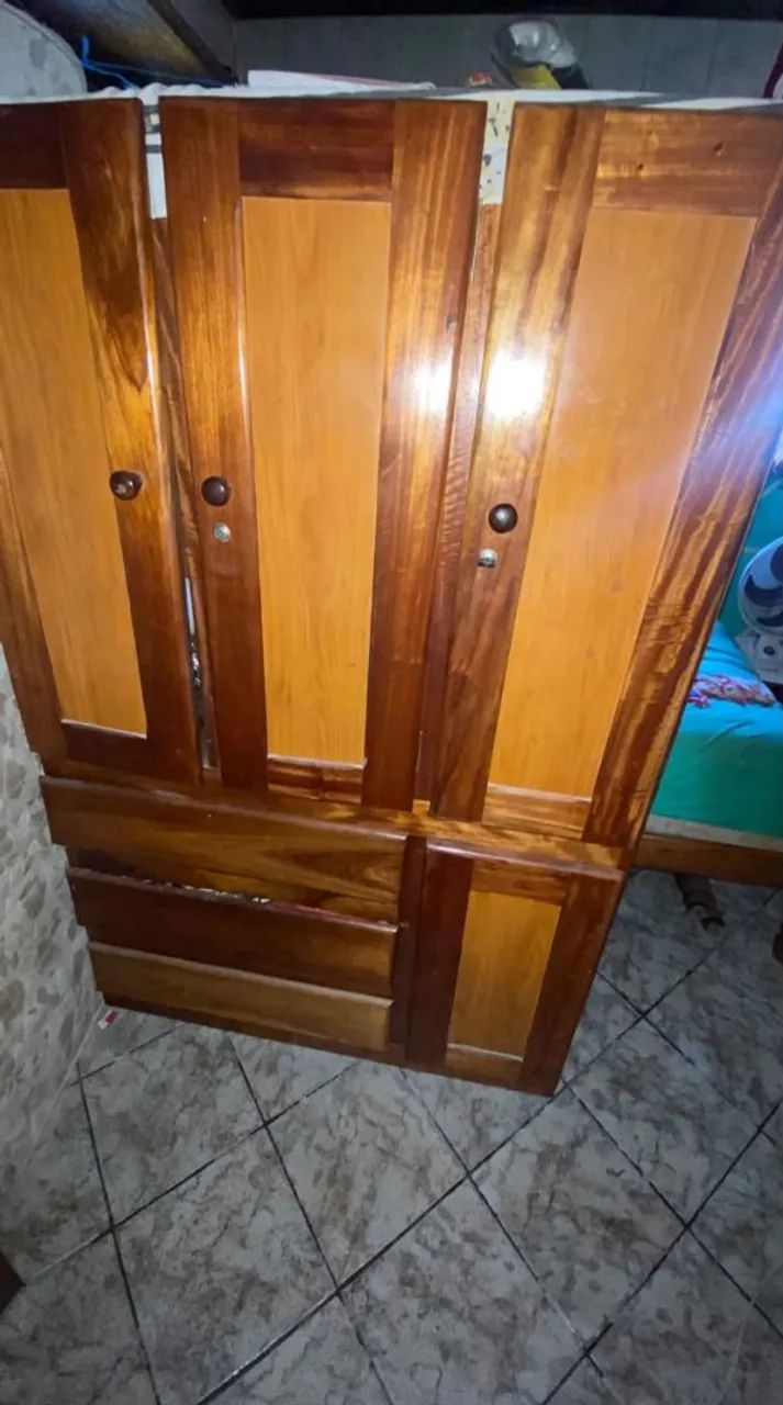 Guarda-roupa de Angelim