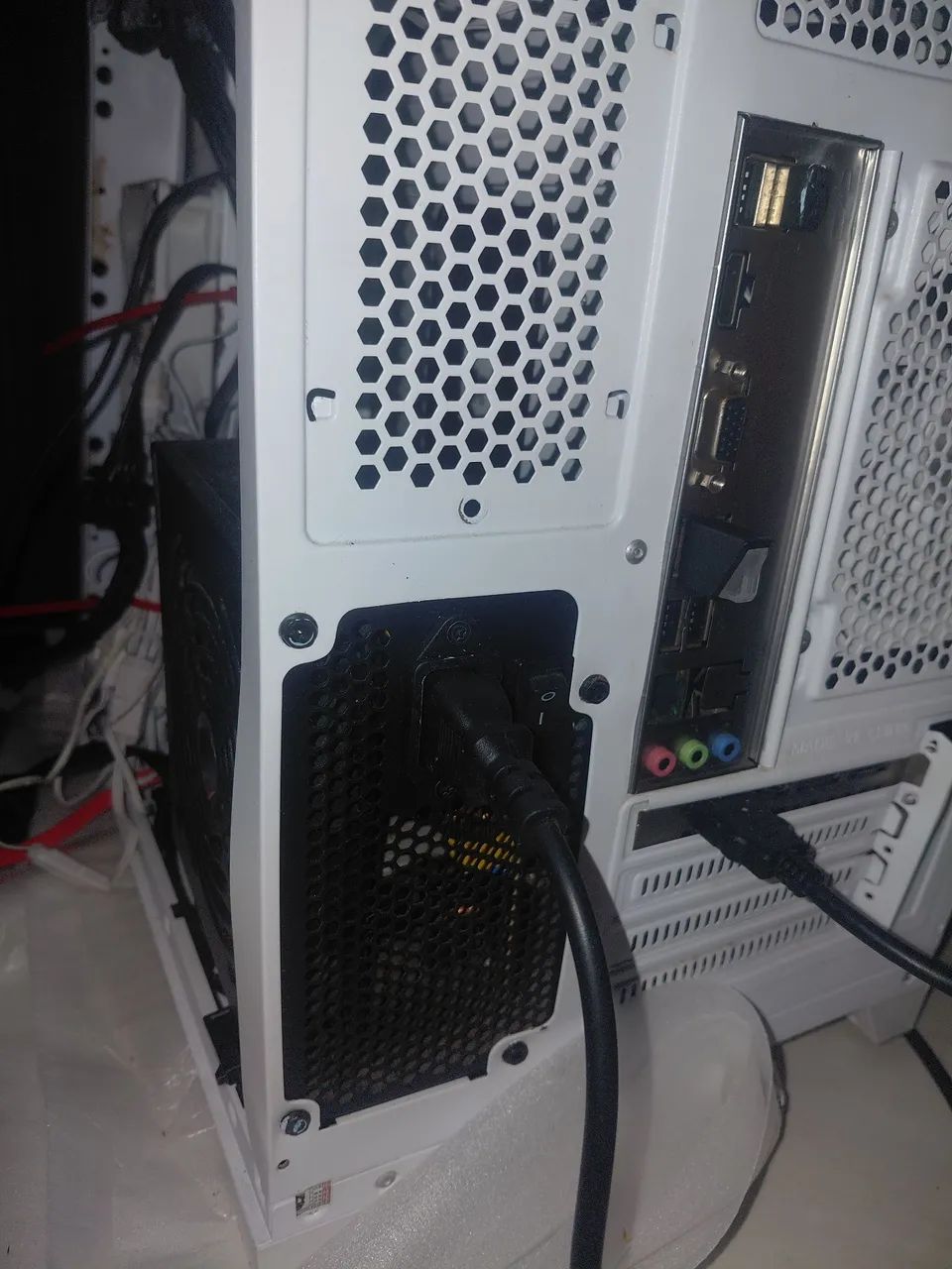 FONTE GIGABYTE 450w SELO 80 PLUS BRONZE - Foto 4
