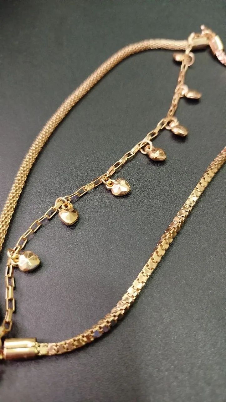 Pulseira dourada com 3 estilos diferentes na mesma pulseira da marca Morana - Foto 4
