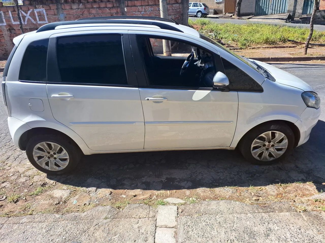 Fiat Idea Attractive 1.4 Fire Flex 8V 5P 2016 - Foto 3