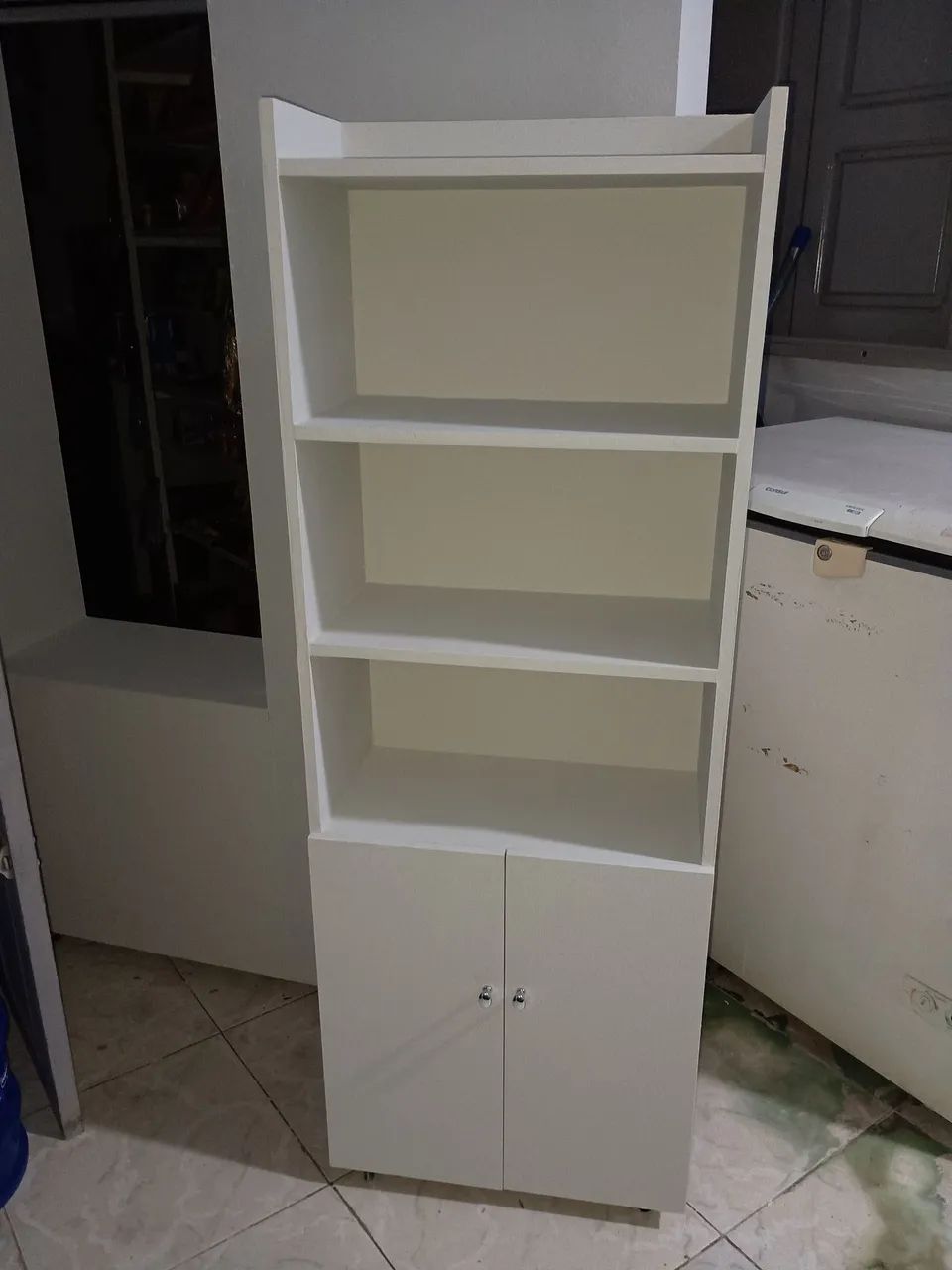 Armário multiuso 