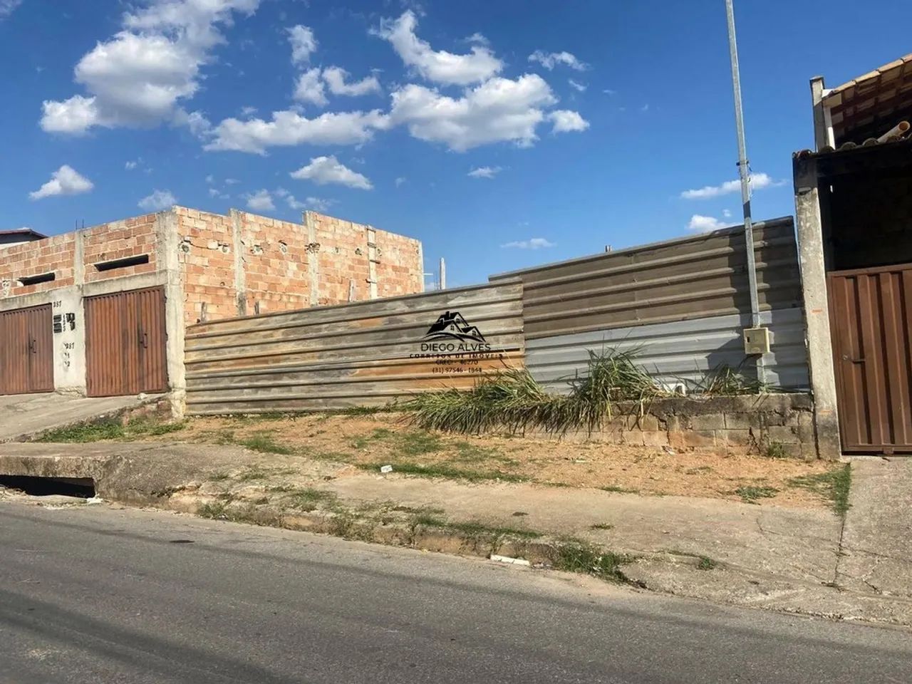 LOTE 360m² - RESIDENCIAL LAGOA