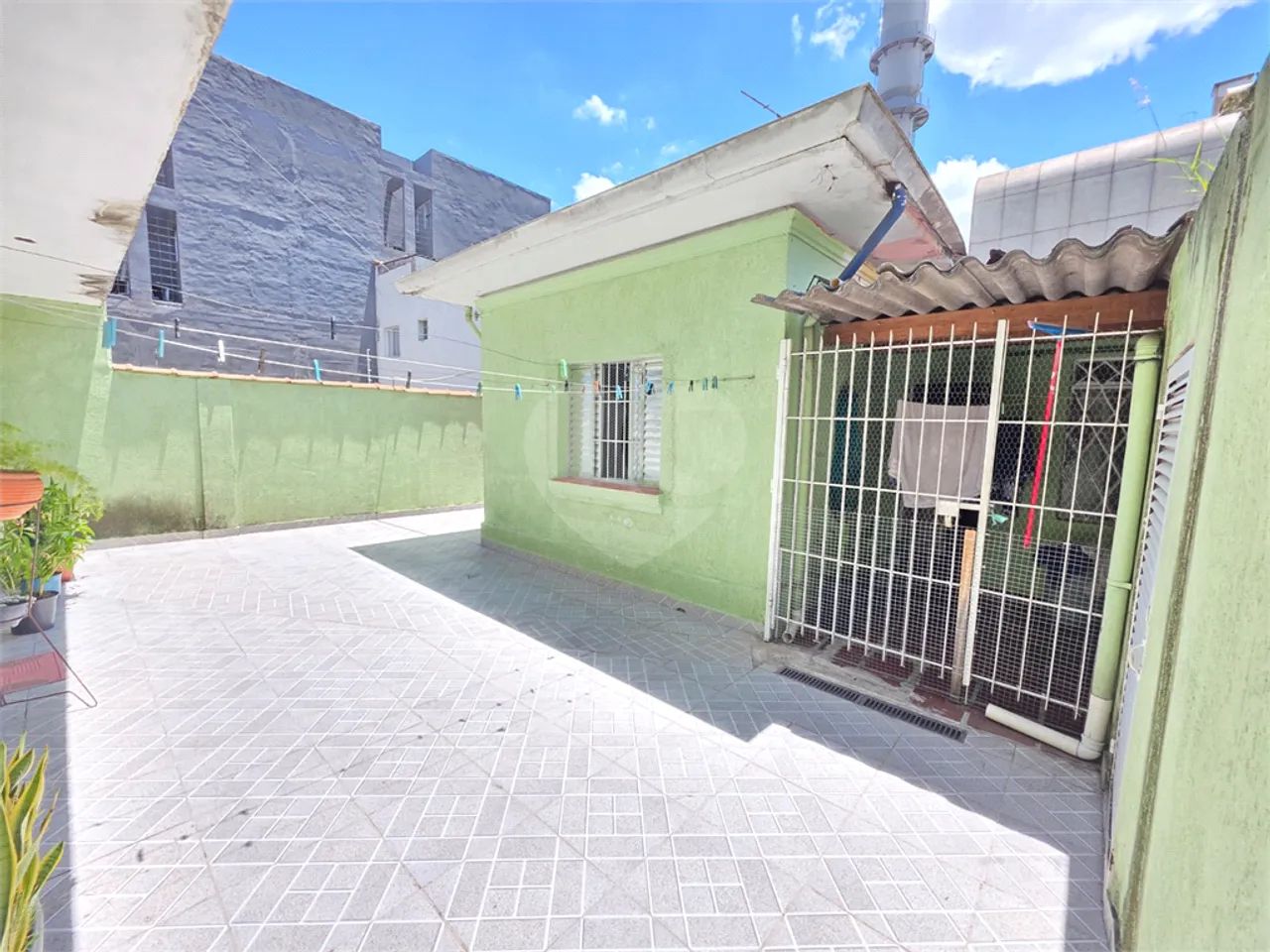 RARIDADE NA VILA SÔNIA! 2 CASAS NO MESMO TEERRENO , PODENDO SER TRANSFORMADAS EM KITCHNETS