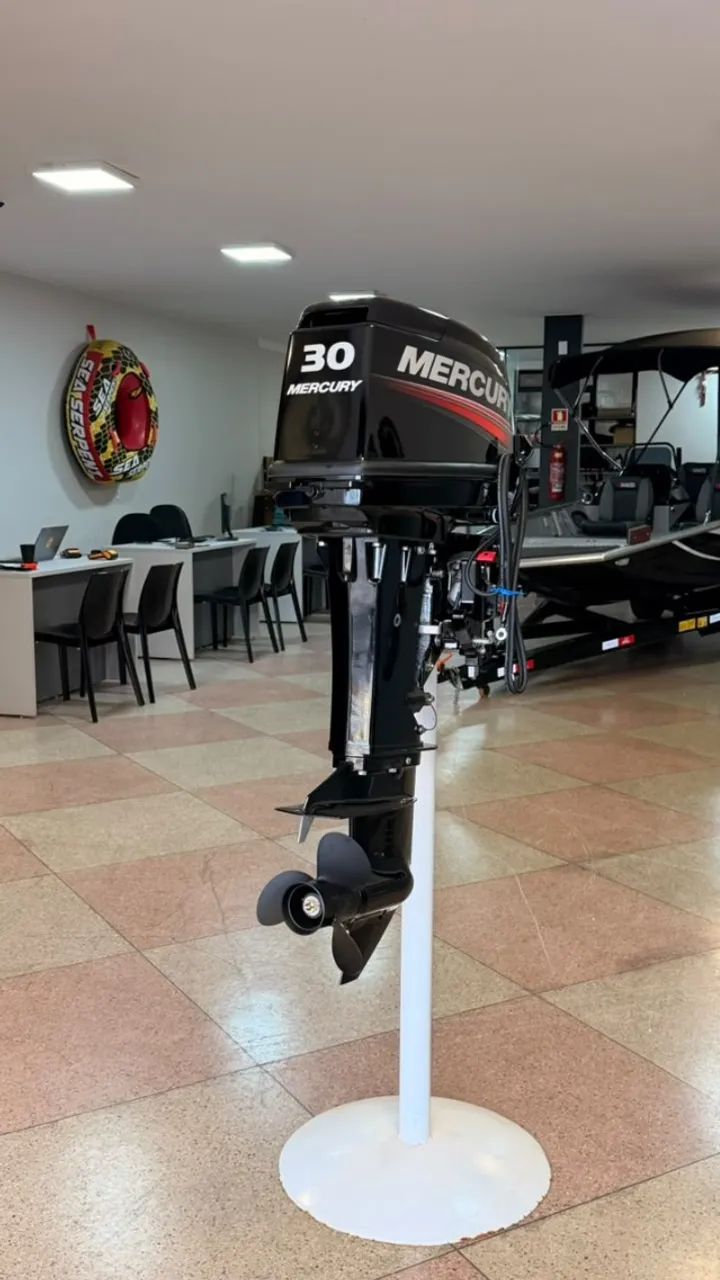 MERCURY 30 HP 2 TEMPOS COMANDO À DISTÂNCIA - LANÇAMENTO