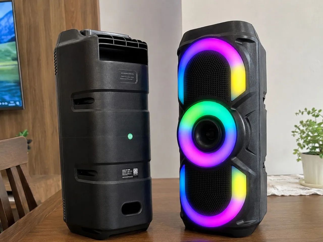Caixa de Som Bluetooth Xtrad 50W RGB Nova - Foto 3