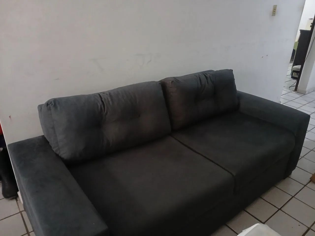 Sofá 3 lugares / novo na embalagem/ tipo aveludado