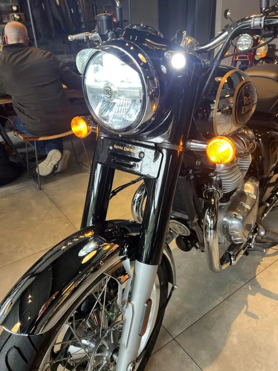 Classic 650 Chrome - Foto 2