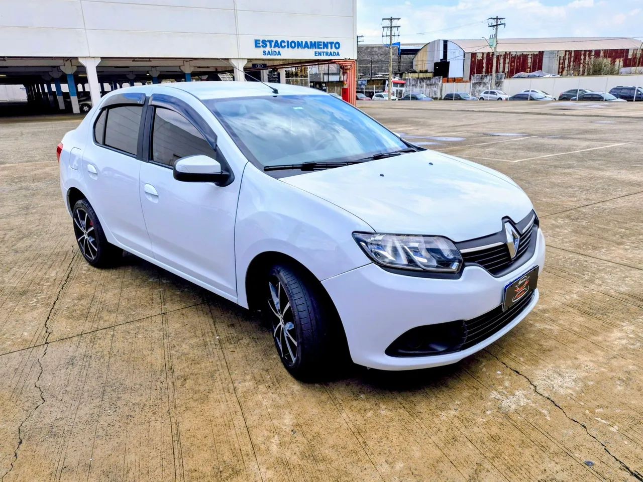 Renault Logan Expression Hi-flex 1.6 8V 4P 2015 - Foto 5