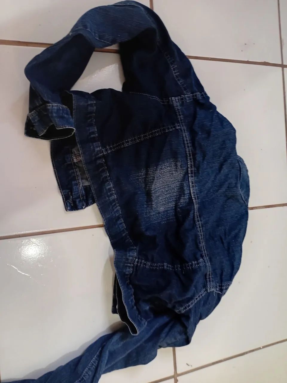 Vendo jaqueta pequena jeans  - Foto 3