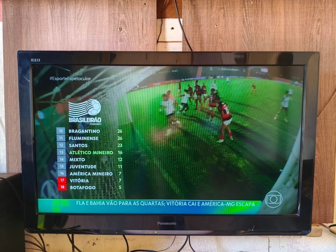 TV 32" Panasonic com controle remoto. - Foto 5