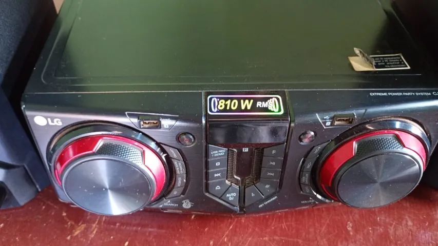 Mini System LG XBOOM CJ65 810W - Foto 4