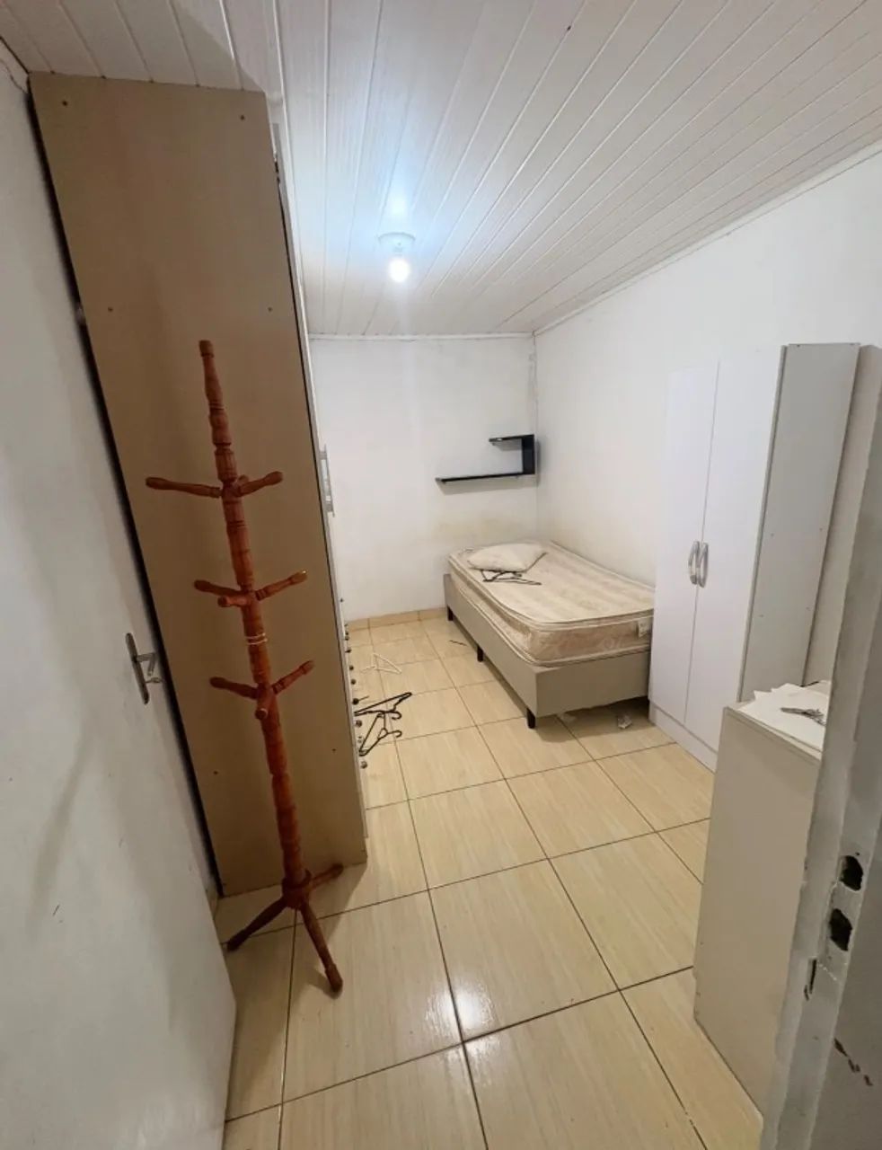 Casa com 3 Quartos no Cajuru - ÁGUA, LUZ E IPTU INCLUSOS! - Foto 4