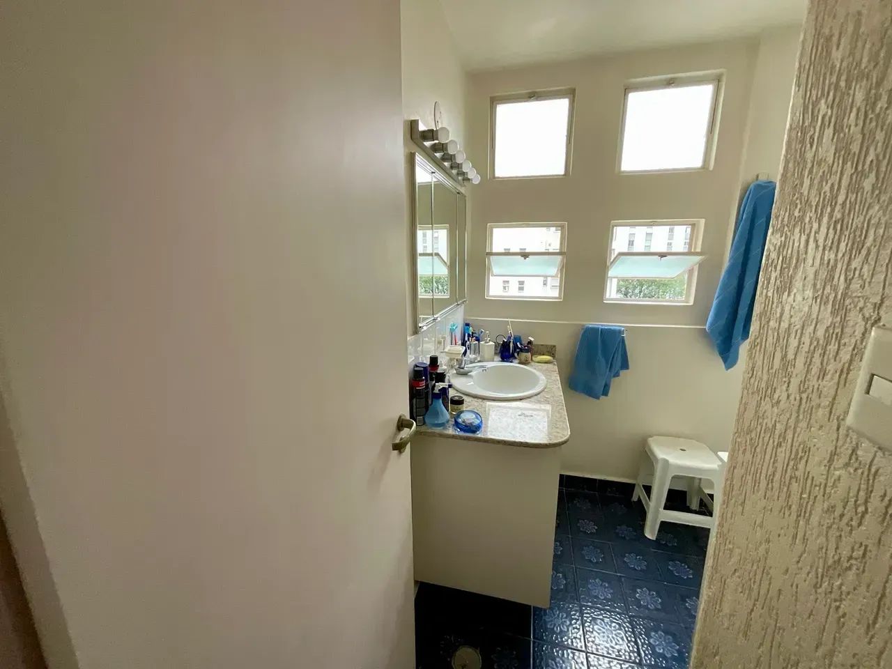 Excelente apartamento três dts, reformado - Foto 3