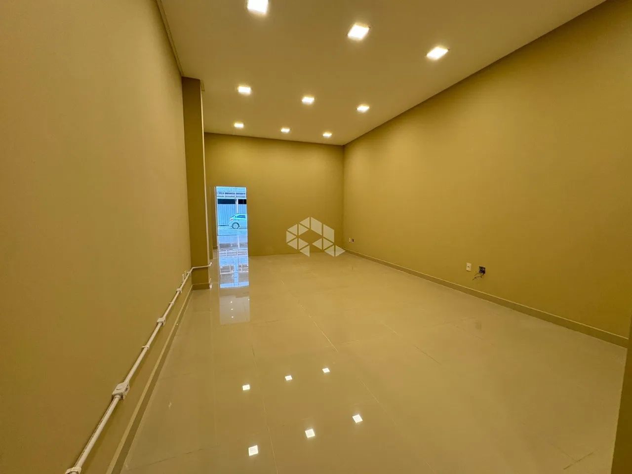 Sala comercial em Itapema - Foto 2