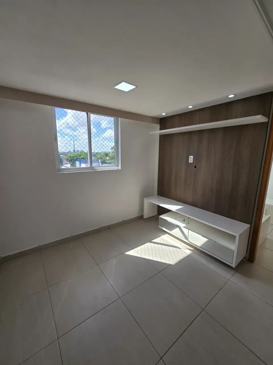 ALUGO Apartamento no Centro com 2 Quartos, Elevador e Piscina - Foto 5