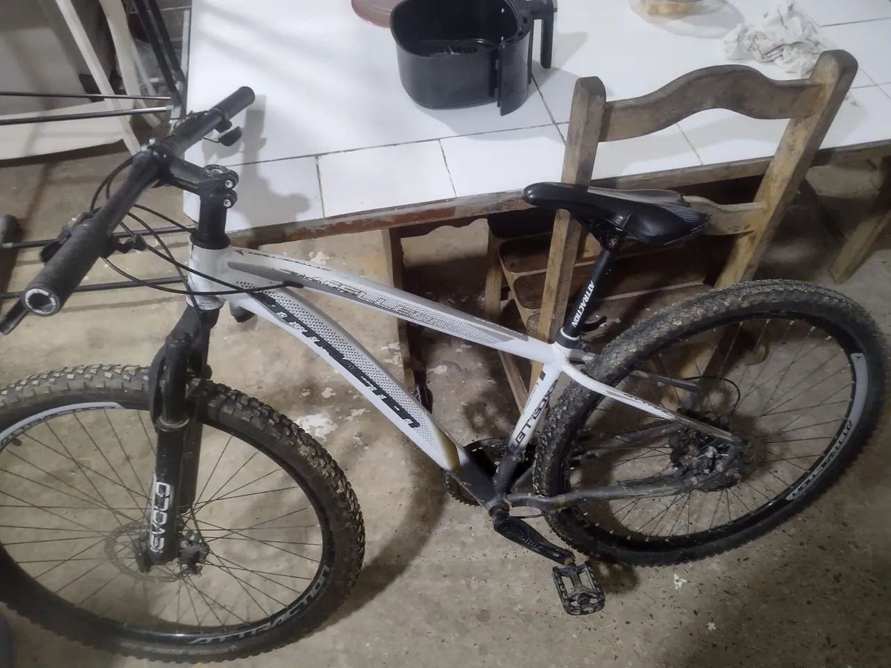 Vendo bicicleta aro 29  - Foto 5