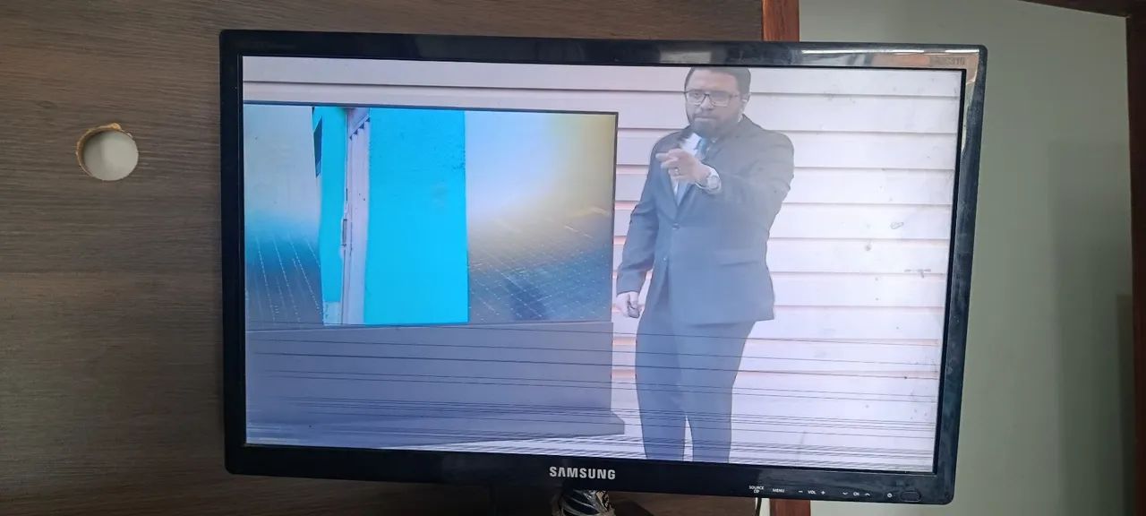 Vendo televisão 22 polegadas e impressora Canon  - Foto 3