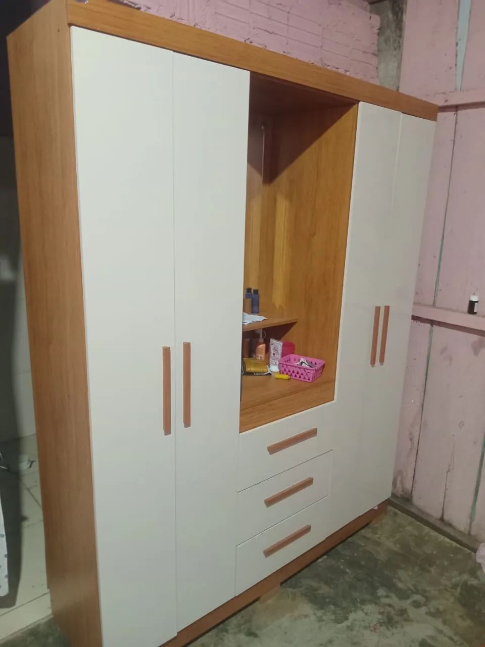 Vendo guarda roupa, 1 mês de uso - Foto 2