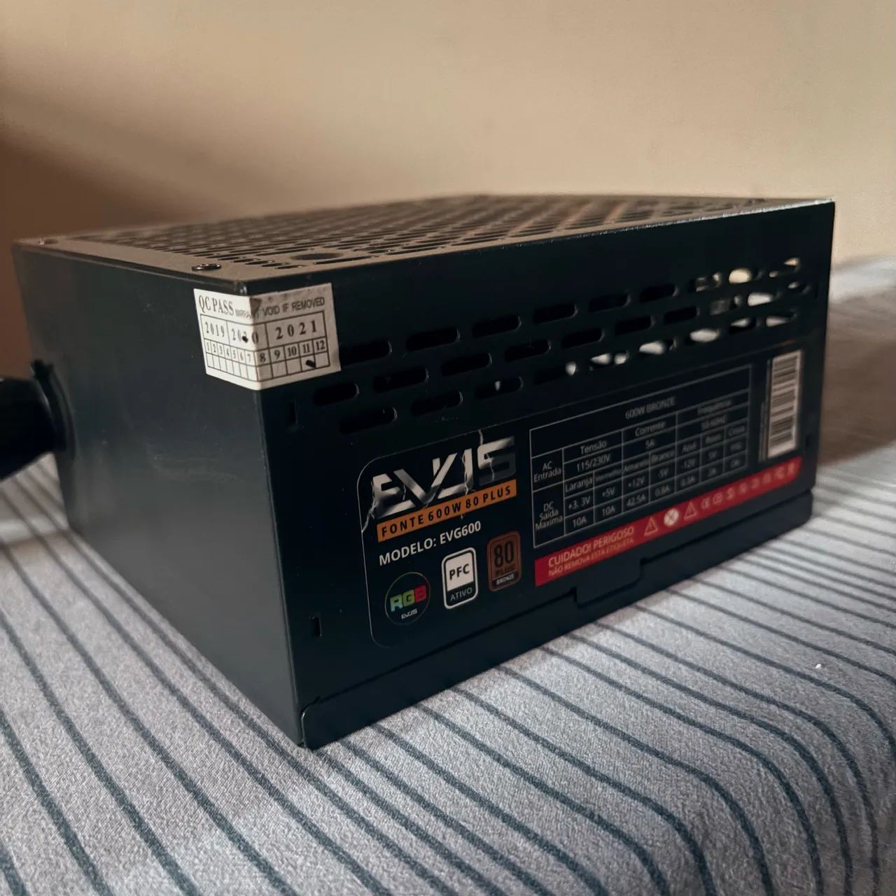 Fonte EVUS 600w Bronze 80 plus