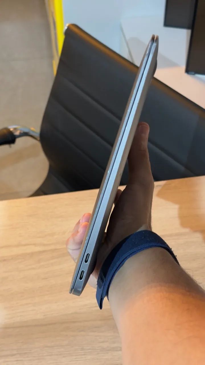 MacBook Air 2018 | 16GB Ram | Intel Core i5 | 512GB SSD - Loja