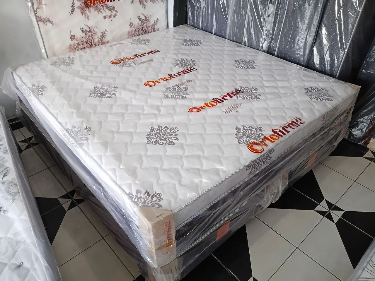 CAMA BOX SUPER KING DE MOLAS ENSACADAS  - Foto 2