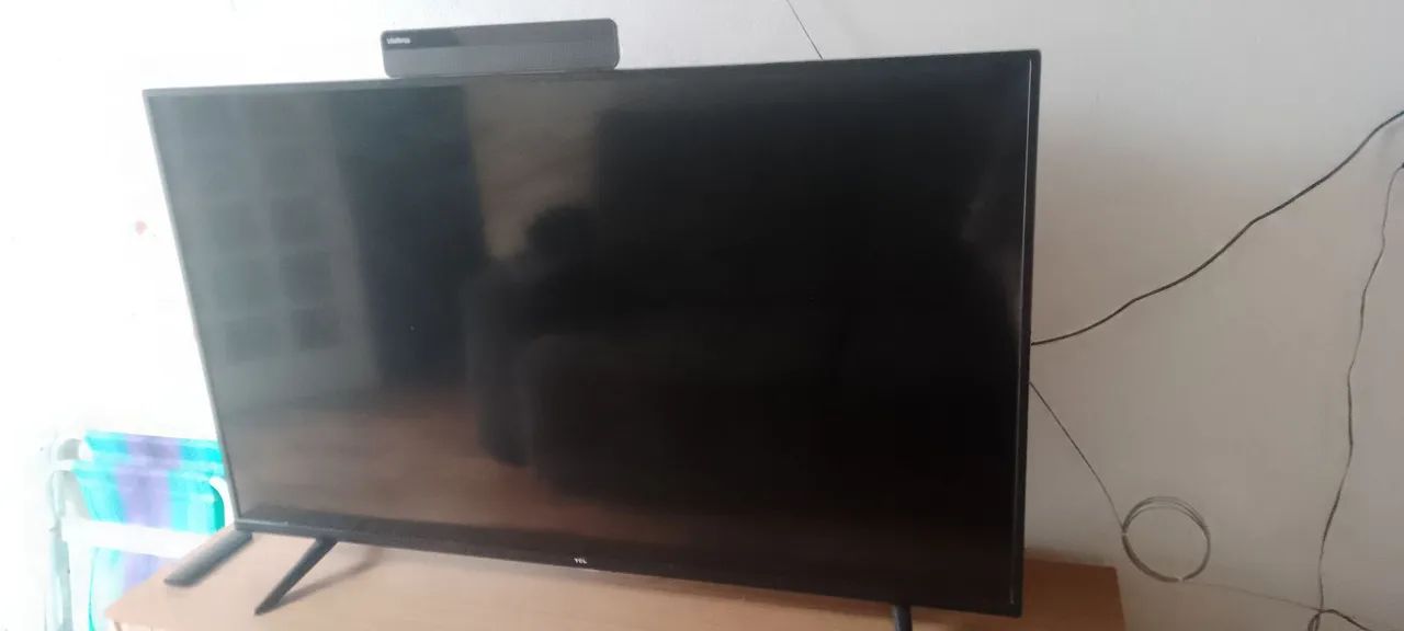 Vendo Smart TV 50 polegadas TCL R$ 2.000 - Foto 3