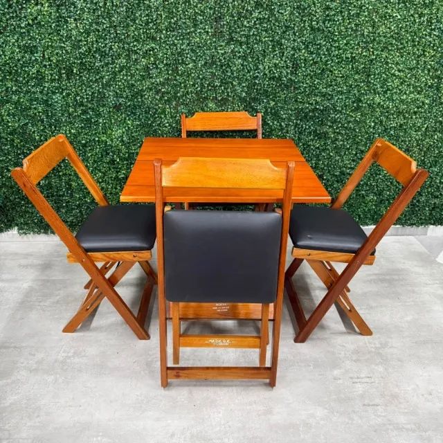 Mesa 70x70 Com Quatro cadeiras Estofadas - Foto 3