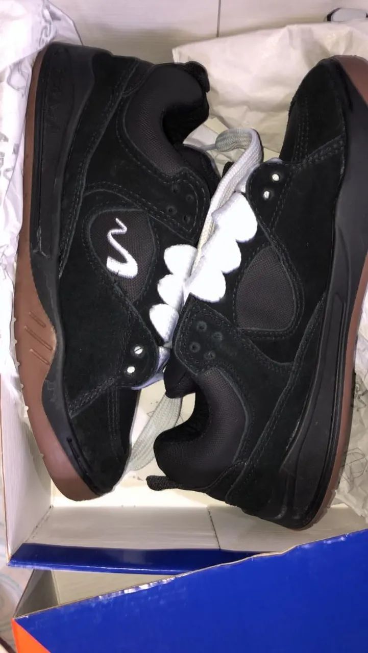 Tênis skate tesla 