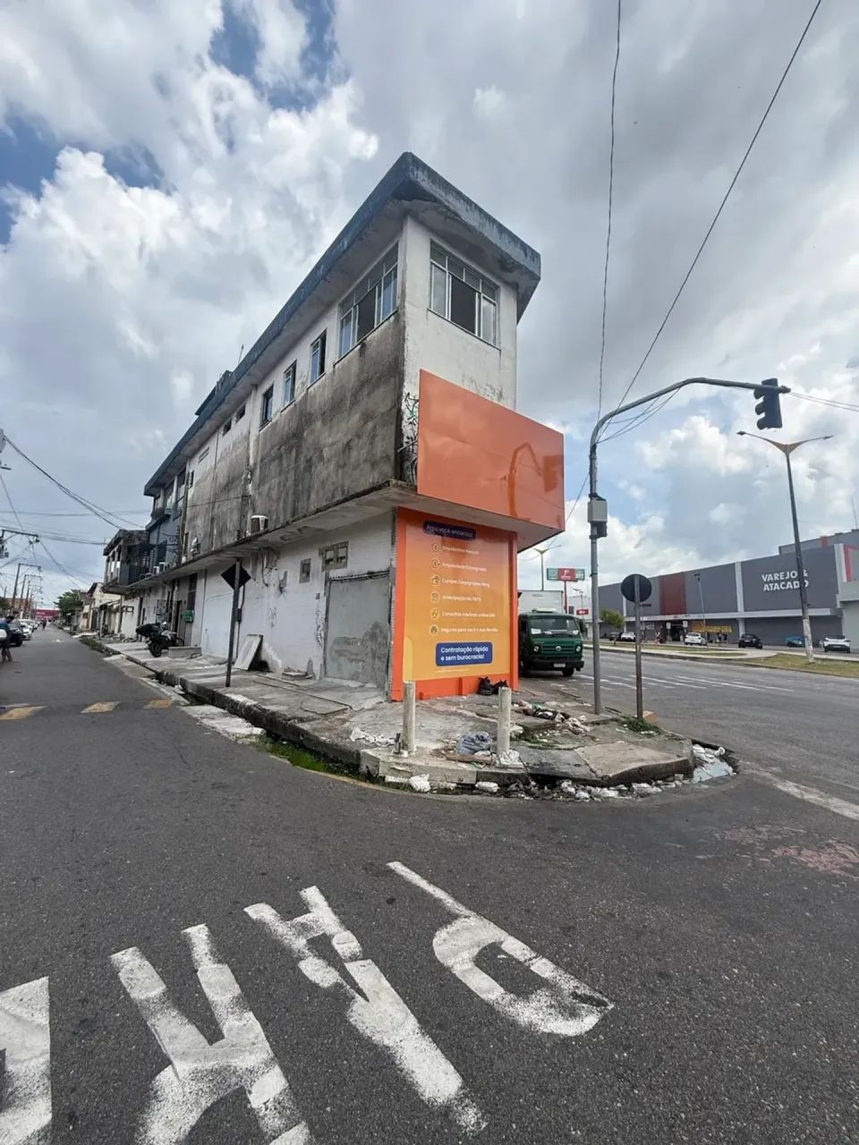 Alugo salas comerciais na Arterial 18 - Foto 2