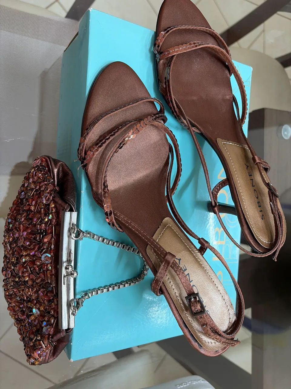 Lindo conjunto de bolsa e sandália top top 