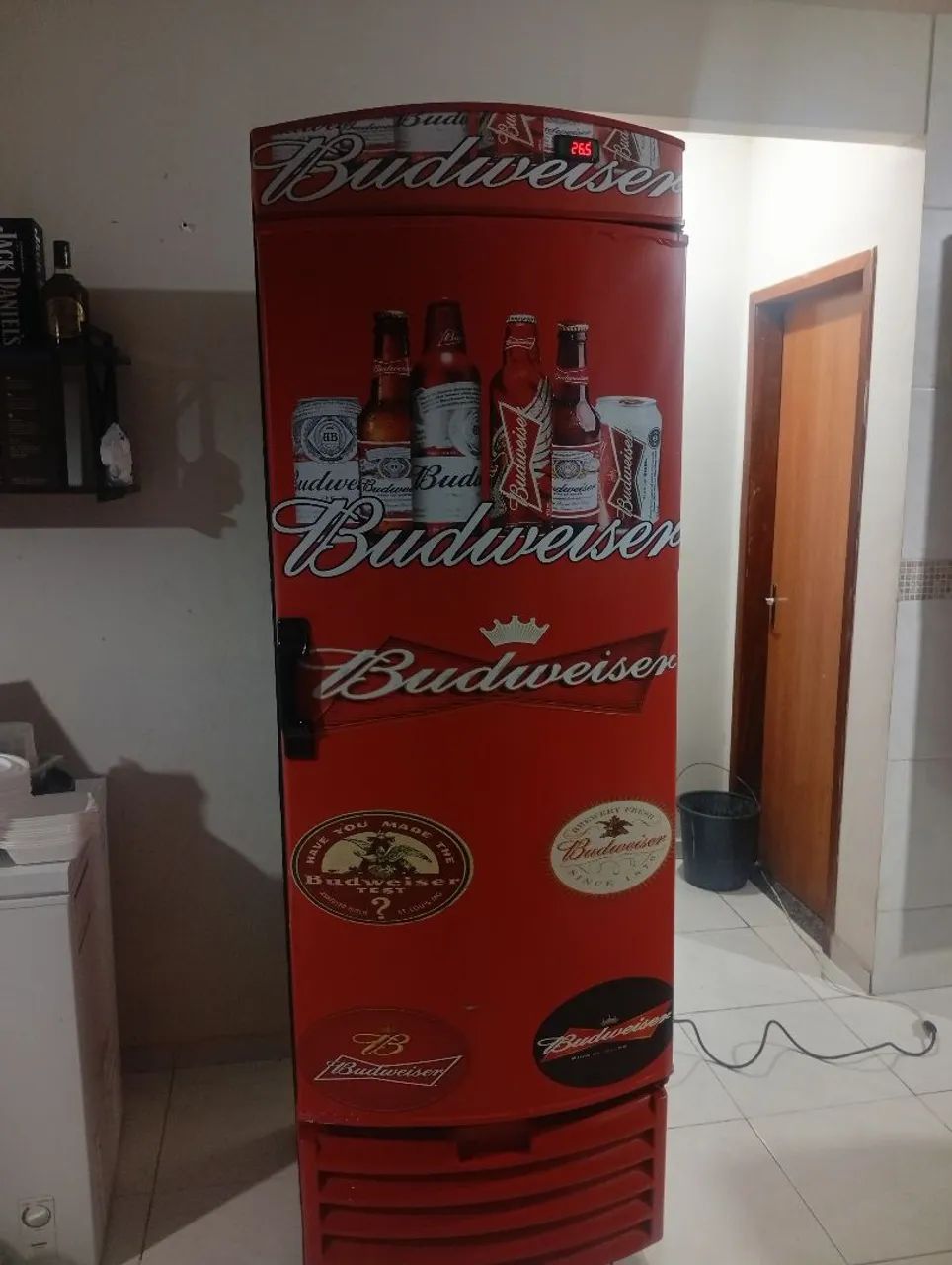 Freezer vertical da Budweiser  - Foto 4
