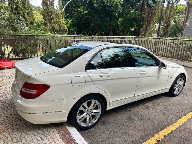 Mercedes-Benz C-200 CGI Avantgarde 1.8 16V 184cv Aut. 2012