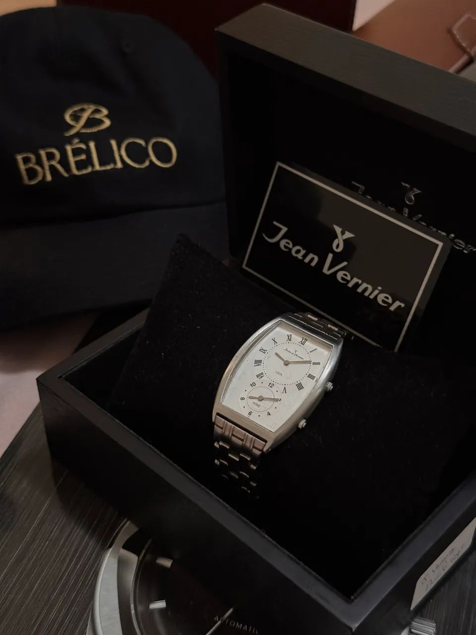 Relógio Jean Vernier duplo GMT