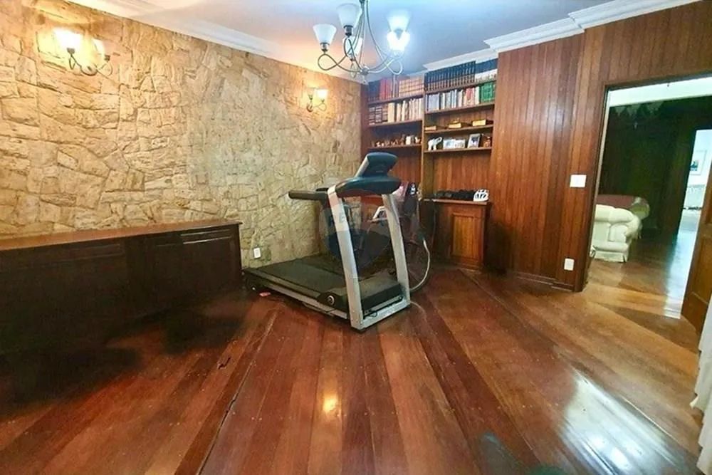RE/MAX aluga imóvel comercial e/ou residencial, 250 m², com 5 quartos (3 suítes), 3 vagas, - Foto 2