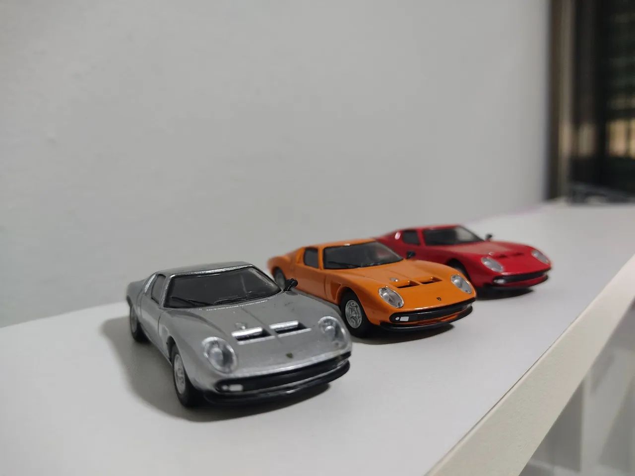 LOTE COM TRÊS LAMBORGHINI MIURA JOTA  - Foto 2