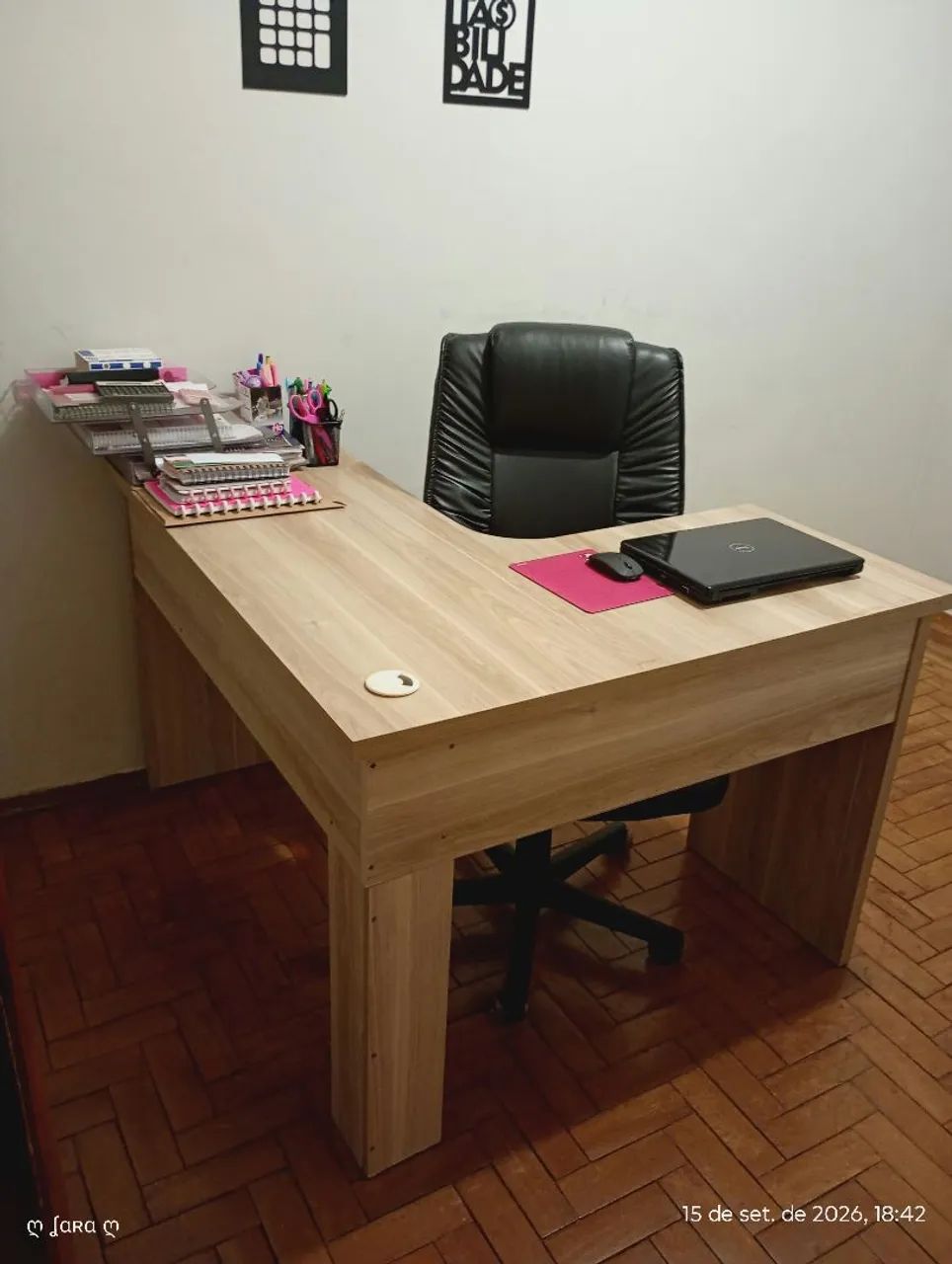 Mesa de escritório em formato de L - Foto 3
