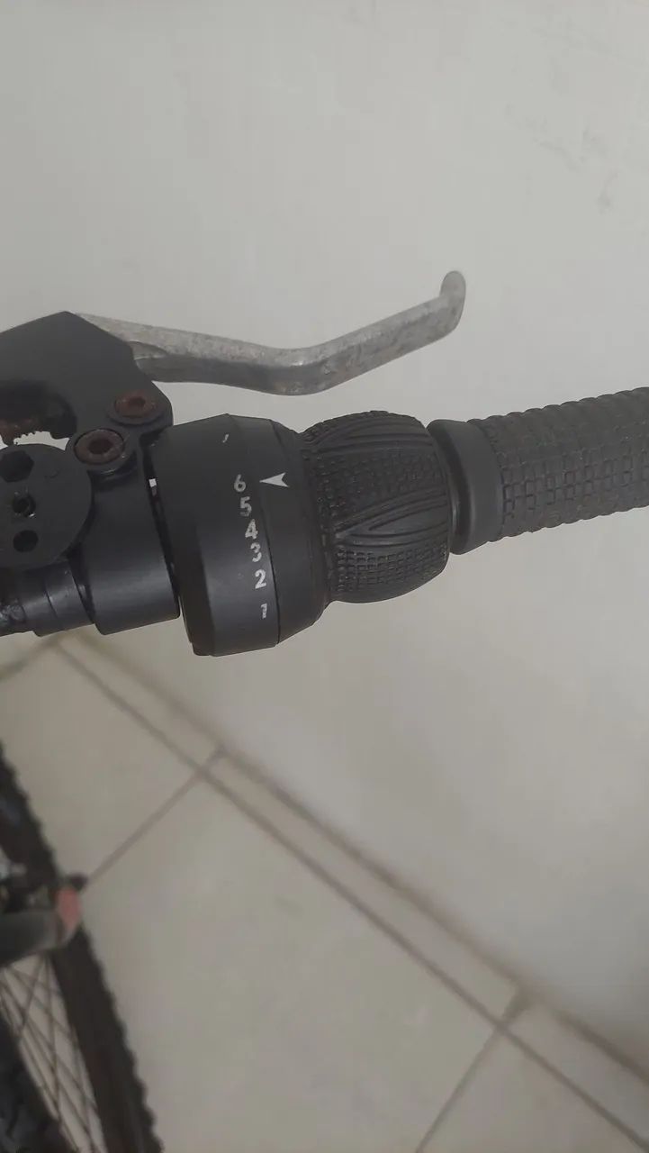 Vendo bicicleta aro 24 - Foto 4