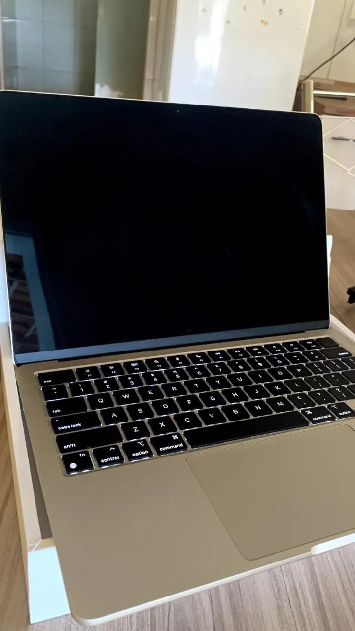 MacBook Air M2 16GB RAM 256GB SSD Tela 13.6