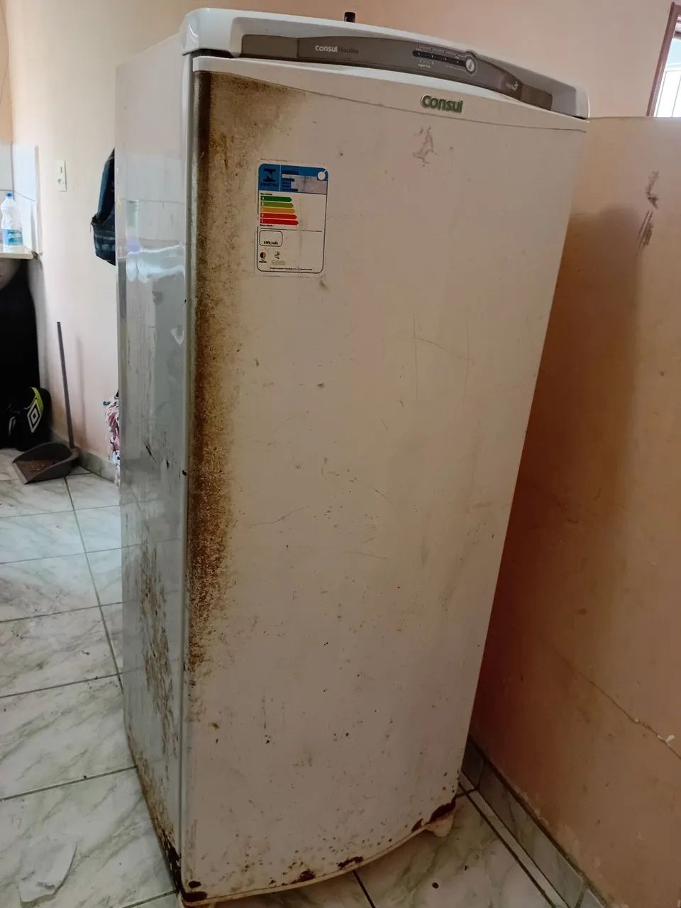 Geladeira consul com defeito 