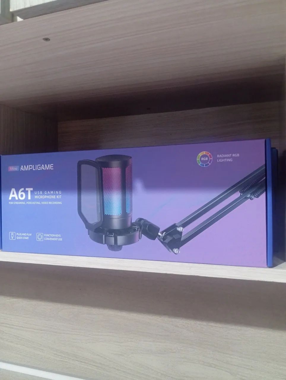 Microfone Fifine com braço articulado 