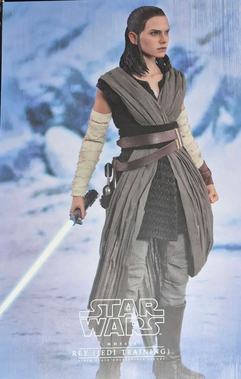 Hot Toys Star Wars Rey Episódio 8 - Foto 2
