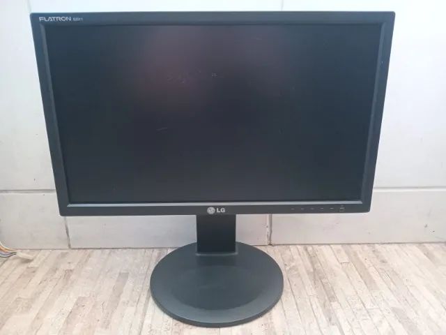 Monitor 20 Polegadas, funcionando perfeitamente, por apenas 280,00 - Foto 3