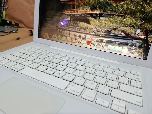 Apple Macbook White A1181 ano 2008  - Foto 2