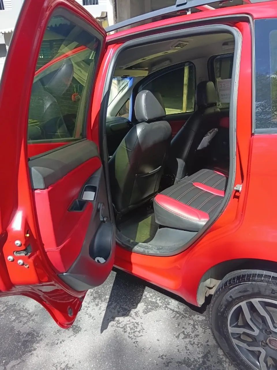 Fiat Idea Attractive 1.4 Fire Flex 8V 5P 2013 - Foto 5