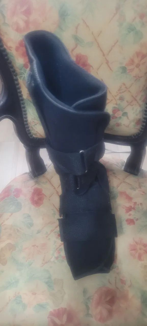 BOTA ORTOPÉDICA IMOBILIZADORA  - Foto 3