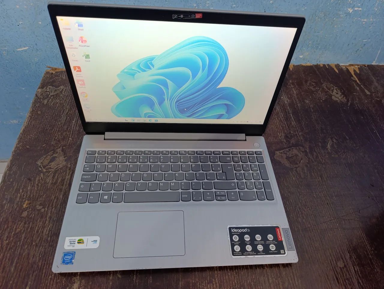 Vendo Notebook Lenovo 