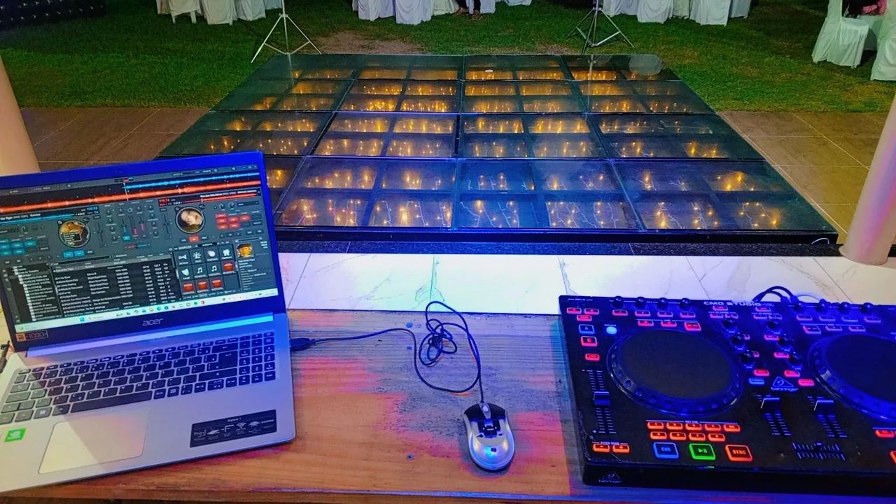 DJ com tablado  - Foto 2