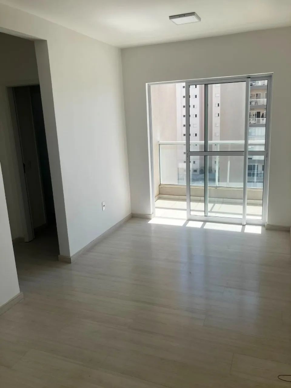Apartamentoe em Hortolândia-SP, 2 quartos, Varanda com Churrasqueira.