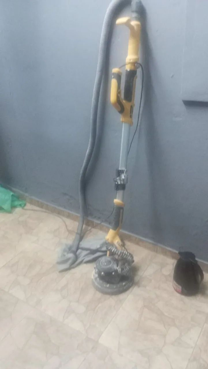 Vendo lixadeira de parede 